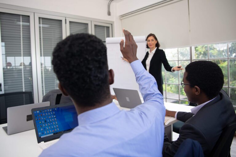 Credit building course for establishing business credit